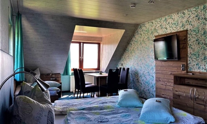 Hagnau Apartment | Cozy Family Rooms with Ocean and Lake Views Await You