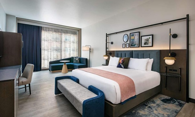 North Capitol Street Hotel | Pet-Friendly Getaway Near National Gallery of Art!