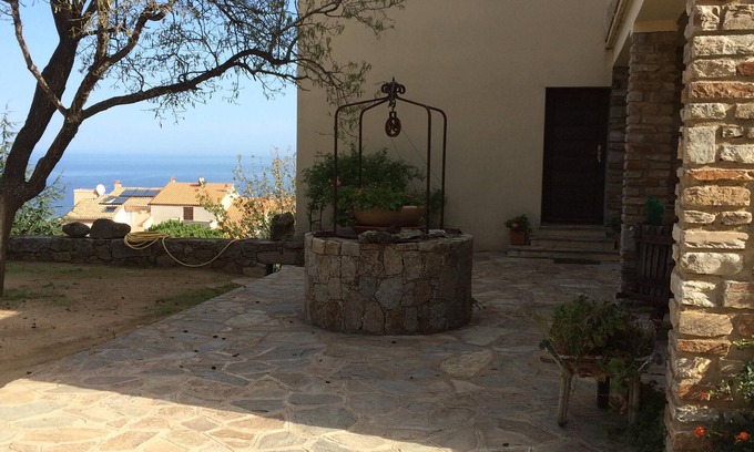 Santa-Reparata-di-Balagna Apartment | Cozy Retreat Near Ile Rousse Beaches with Ocean Views