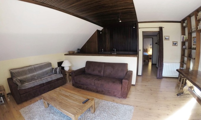 Saint-Etienne-de-Tinee Apartment | Guest Rated: 9.8 - Quiet Apartment with Panoramic Views
