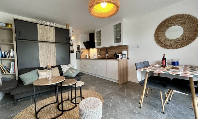 Boyardville Apartment | Cozy Oceanfront Apartment in Saint-Georges-d'Oléron