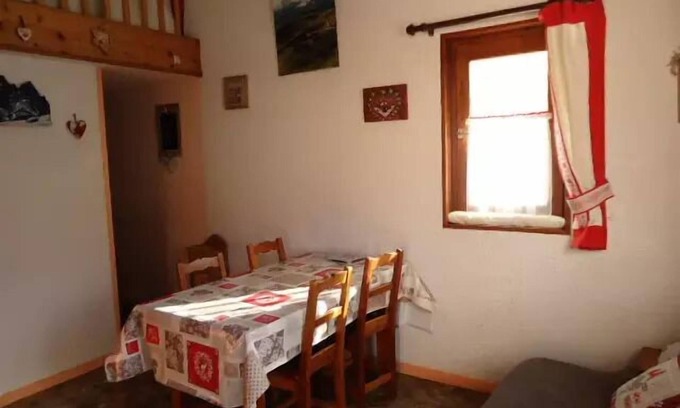 Aussois Apartment | Cozy 2-Room Apartment for 4 in Resort Center with Kitchen