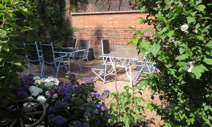 Goerlitz Apartment | Family-Friendly 2 Room Apartment at House Gründerzeit