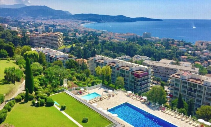 Fabron Apartment | Elegant 2-Room Apartment with Ocean View & Pool Access