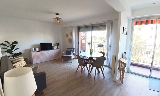 Saint-Roch Apartment | 2-rooms apartment with Wifi and balcony