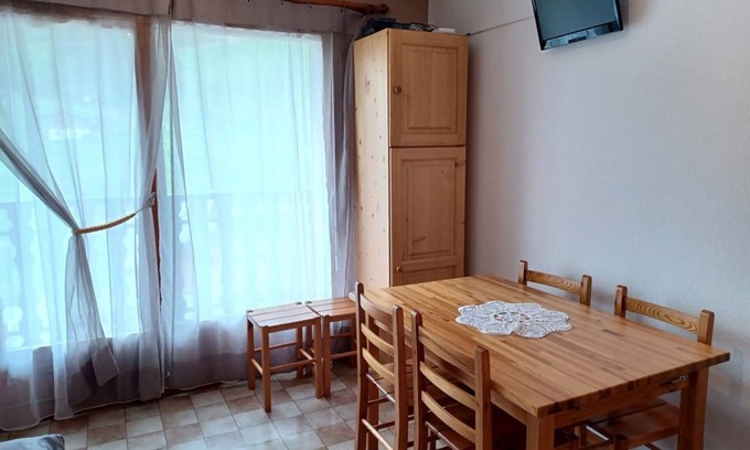 Station de Drouzin le Mont Apartment | Cozy Apartment Biot: 1 Bedroom for Up to 6 Guests