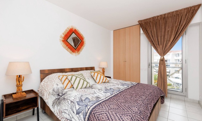 Antibes Apartment | Idyllic 2-Room Apartment with Pool, Steps from the Beach