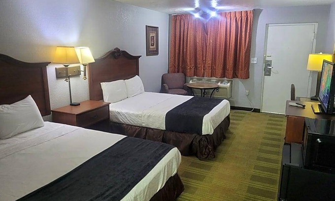 Lampasas Hotel | Budget-Friendly Escape at Country Inn Lampasas Hotel