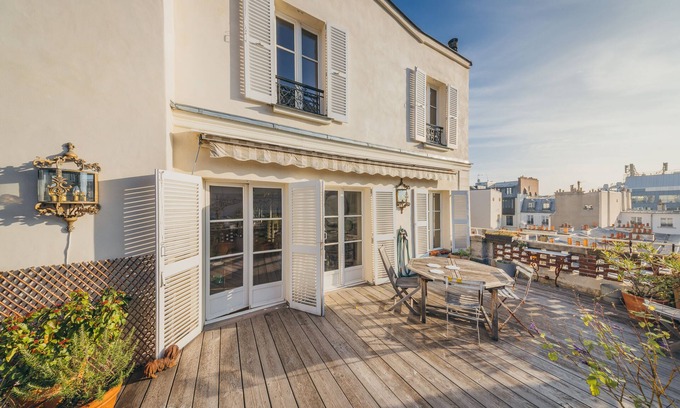 Champs-Elysees Apartment | Elegant Penthouse with Terrace, Spa & Perfect 10/10 Score