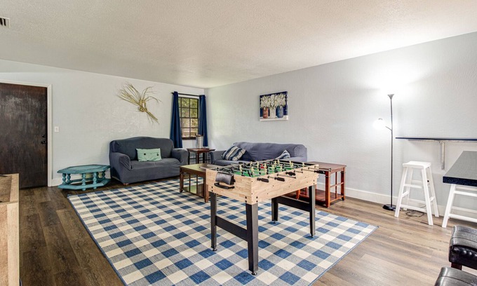 DeLand House | Elegant 2-Story Townhome with Ocean View in Downtown Deland
