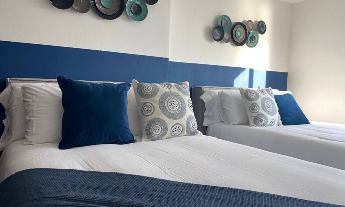 Puerto Marques Condo | Oceanview Apartment with Pool and Spa, Guest Rated 10/10