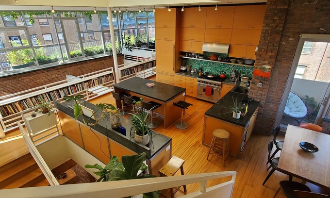 SoHo Apartment | Bright 2-Story Penthouse with Outdoor Space & Breakfast