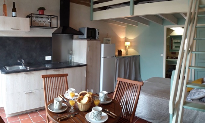 Aigrefeuille-d'Aunis Apartment | Discover Cozy Studio Gîtes with Indoor Pool Near La Rochelle
