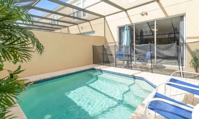 Crestwynd Bay House | Sunny Retreat with Pools, Disney Magic & Top Amenities