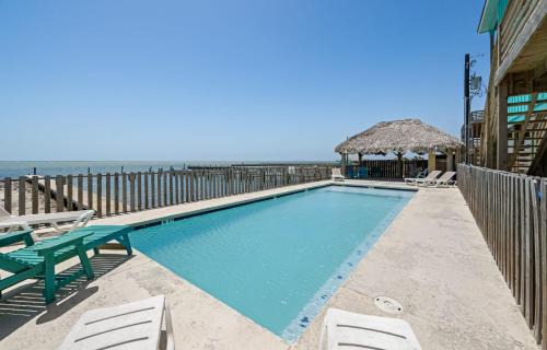Flour Bluff House | Waterfront Retreat: Laguna Village Oasis with Pool & Views