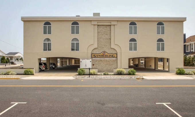 Stone Harbor Condo | Wave-Side Bliss: Exceptional Condo Living in Stone Harbor