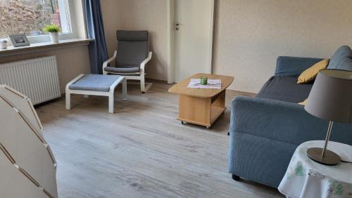 Rhein-Erft-Kreis District Apartment | Cozy 2-Room Apartment with Garden Access for Families