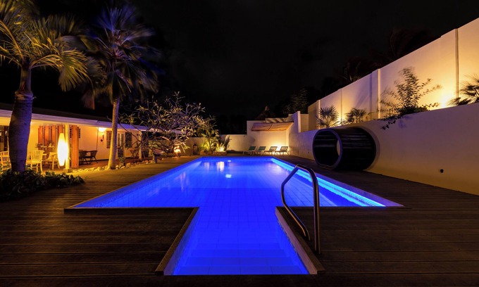 Willemstad Apartment | Modern Two-Room Apartment with Pool and Ice Maker