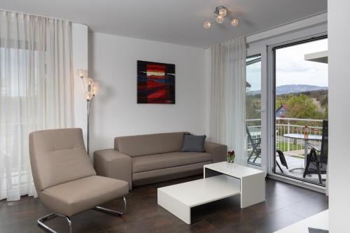 Hertingen Apartment | Cozy 2-Bedroom Apartment with Balconies in Südbaden