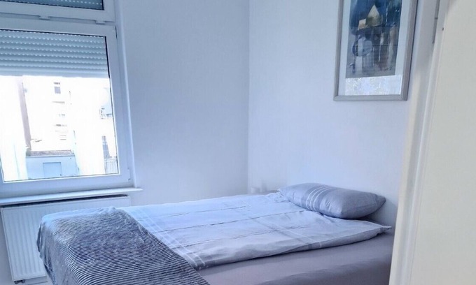 Heslach Apartment | Cozy 2 Zimmer Wohnung near Marienplatz with Spa & Breakfast