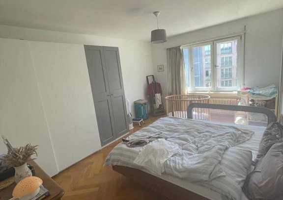 Enge Apartment | Central 2-Bedroom Apartment Near Lake in Enge