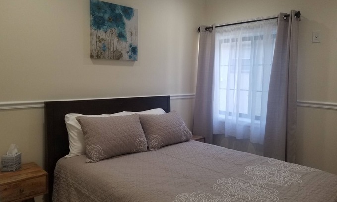 Queens Apartment | Comfortable Quality Cribs: Family-Friendly & Pet Welcoming