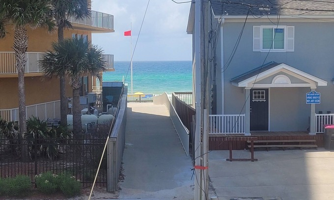 Lower Grand Lagoon Condo | Convenient Beach Access and Large Pool for Family Fun