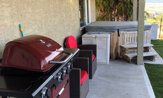 Vernon Apartment | Private Suite with Hot Tub & Pool - Guest Rated 10/10