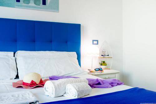 Los Abrigos Bed & Breakfast | Budget-Friendly Hostel with 4-Star Comfort and Great Reviews