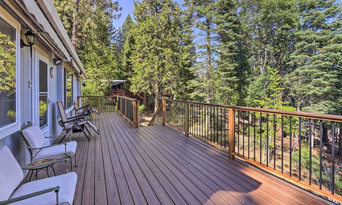 Shingletown House | Inviting Shingletown Getaway with Private Deck & Spa