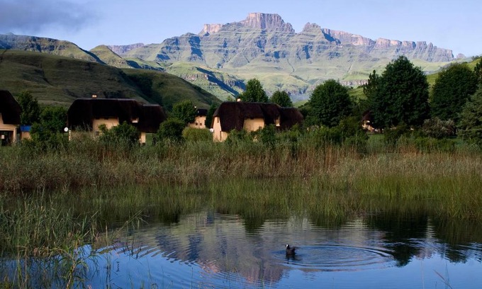 Cathkin Park House | Experience 20 Mount Champagne: Oceanfront Bliss Awaits