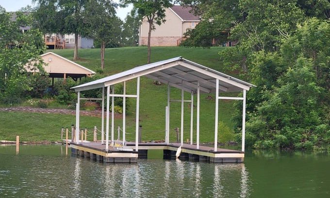 Dandridge House | Unwind at Happy Haven Lakehouse with Spa & Scenic Views