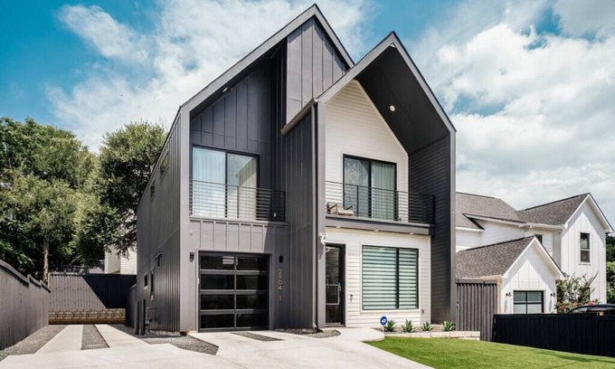 Blackshear-Prospect Hill House | Guest Rated 10/10: Cozy 4B with EV Charger & Gym Access