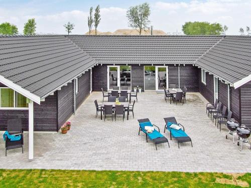 Olpenitz House | Ideal Holiday Home for 20 in Hasselberg with Pool