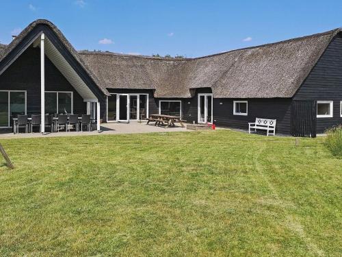 Toftum House | Spacious 20-Person Holiday Home in R m with Pool & Pets