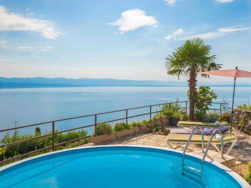 Tulisevica House | Spacious 5-Bedroom House with Pool for 11 Guests