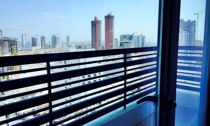 Juffair Apartment | Spacious 2-Bedroom Apartment with Pool and Spa Amenities