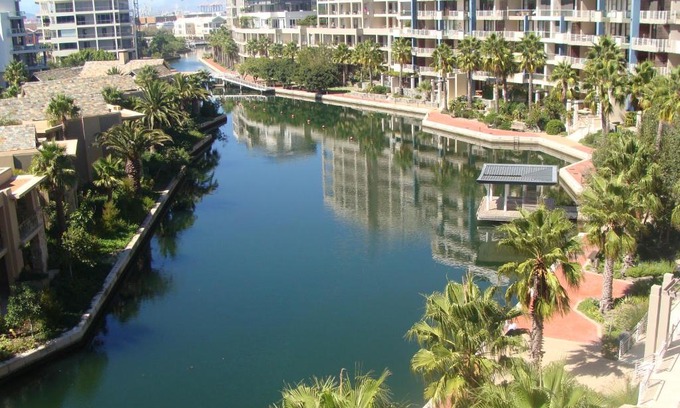 Victoria and Alfred Waterfront Apartment | Discover 202 Kylemore: Oceanfront Bliss with Pool Access