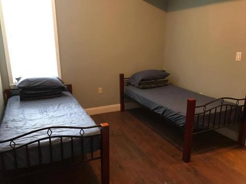 Columbia Heights House | Cozy Private Room with Double Twin Beds in CoHi DC