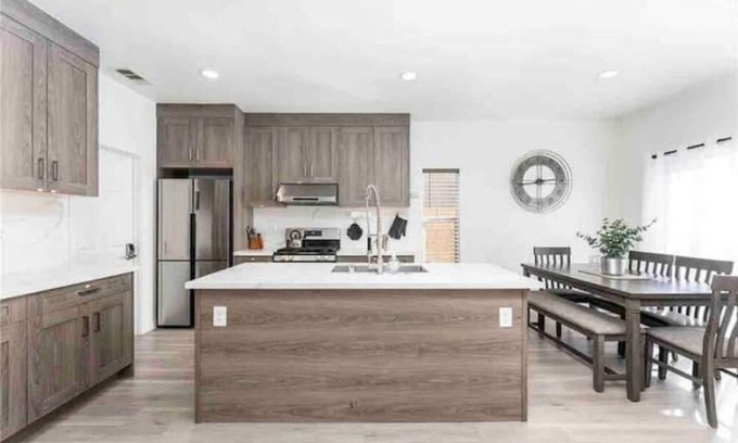 Victorville House | Brand New Remodeled House with Family-Friendly Amenities