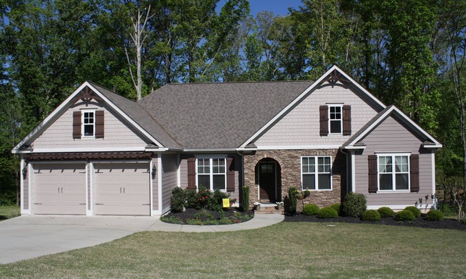 Evans House | Stunning 5 BR Retreat with Pool and Ocean Views - Book Now!