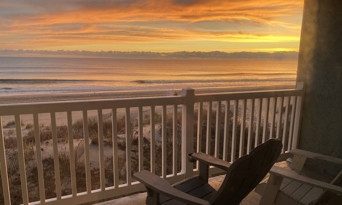 South Nags Head Condo | Book Your Stay at Pierview 107 Oceanfront Condo Today!