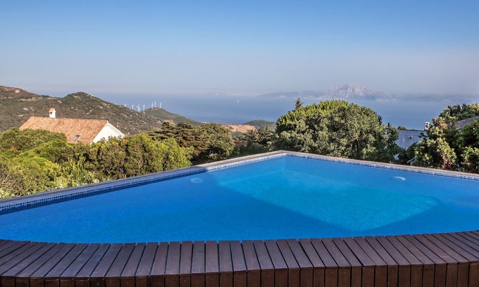 El Cuarton Villa | Discover Casa Los Helechos: Pool, Spa & Family-Friendly Stays