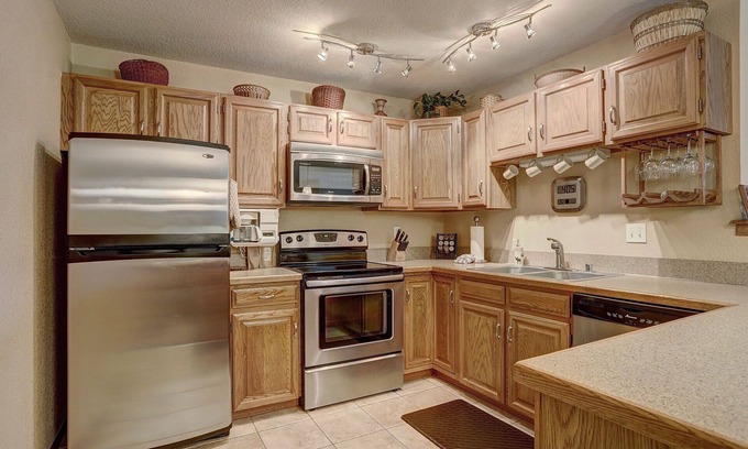 Mountain House Condo | Experience 204 Snowdance Manor: Rated 10/10 with Pool & Spa
