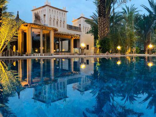 Oulad Yahia Lagraire Hotel | Pet-Friendly Hotel with Pool and Restaurant Amenities