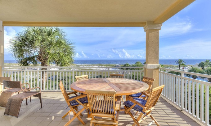 Fort Morgan Condo | Beachfront 3BR Condo with Pool and Spa - Rated 10/10