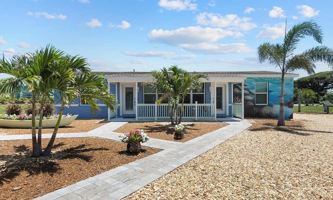Cocoa Beach Apartment | Pet-Friendly 209 Turtle: Steps to Beach & Ocean Views