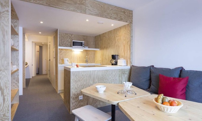 Arc-2000 Apartment | Inviting Retreat with Balcony, Ski Locker & Spa in Les Arcs