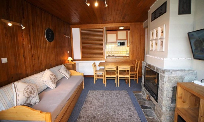 Le Lavachet Apartment | Mountain View Retreat with Balcony Near Tignes Resort Center