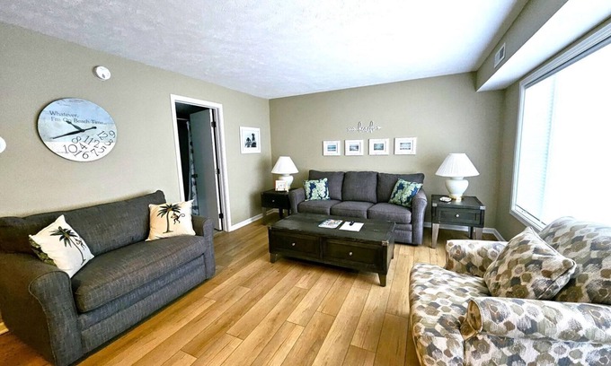 Elk Rapids Condo | Highly Rated Elk Rapids Condo with Ocean and Lake Views